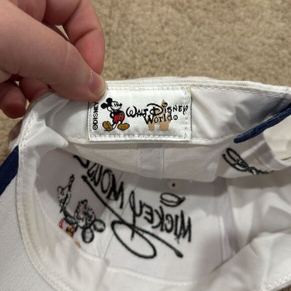 Vintage Disney Hat - Picture 6 of 6